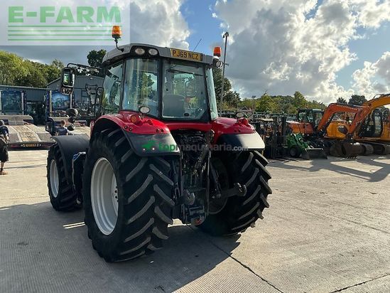 Tractor agrícola - Massey Ferguson - 6713s dyna6 tractor (st24311)