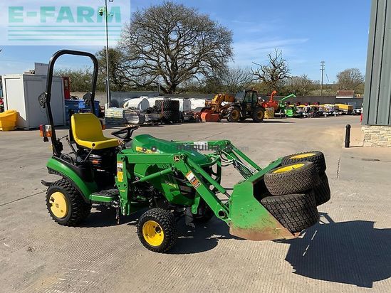 Tractor agrícola - John Deere - 1026r compact tractor (st26030)
