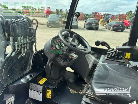 Minicargadora -  - giant v 6004 t