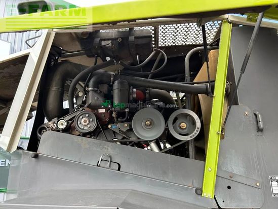 Cosechadora de Cereal - Claas - jaguar 870 mit kemper 360 und pu