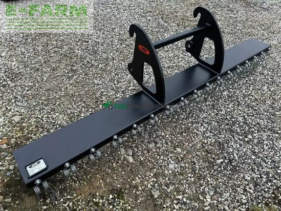 Minicargadora - JST - 2.5 mtr gårdspladsrive