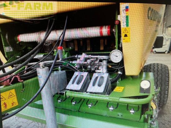 Empacadora gigant - Krone - comprima v180xc