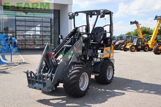 Minicargadora - Giant - g2200 hd