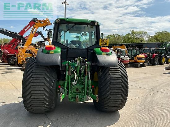 Tractor agrícola - John Deere - 6110m tractor (st24895)
