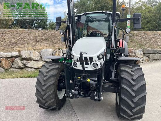 Tractor agrícola - Steyr - plus 4100 mit hauer frontlader