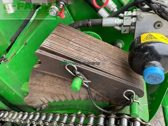 Empacadora gigant - John Deere - v451r