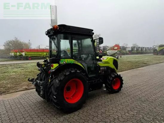 Tractor agrícola - Claas - nexos 220 s stage v