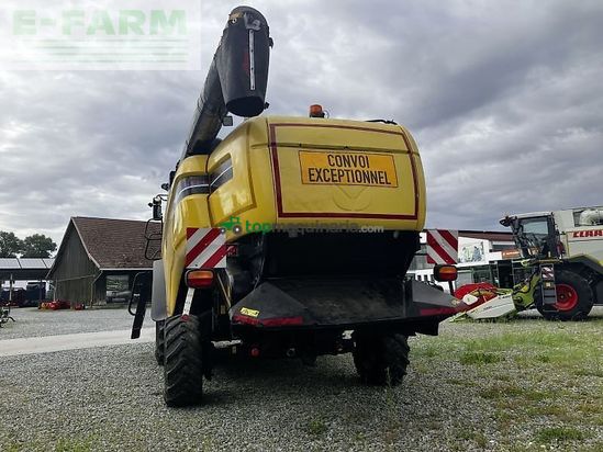 Cosechadora de Cereal - New Holland - cx 880