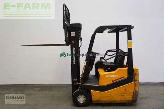 Elevadora - Jungheinrich - efg-df1,25