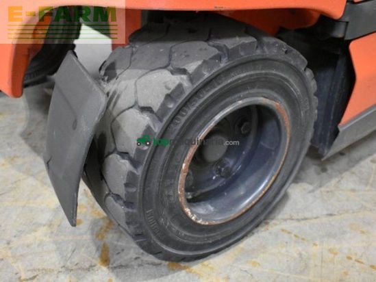 Elevadora - Linde - e 25 l 1252-01