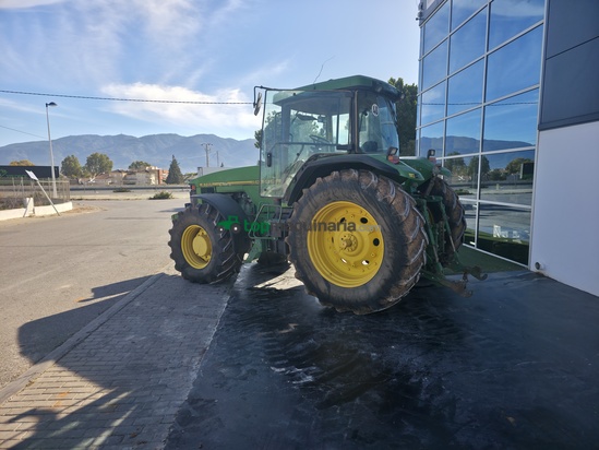 Tractor agrícola - John Deere - 8200