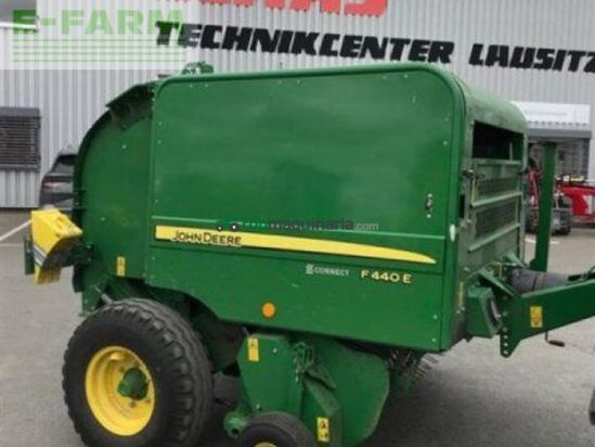 Empacadora gigant - John Deere - gebr. presse john deere f 440e