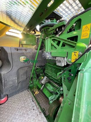 Cosechadora de Cereal - John Deere - 8700i