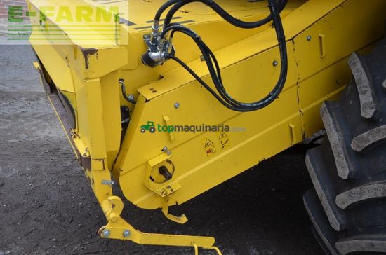 Cosechadora de Cereal - New Holland - csx 7040