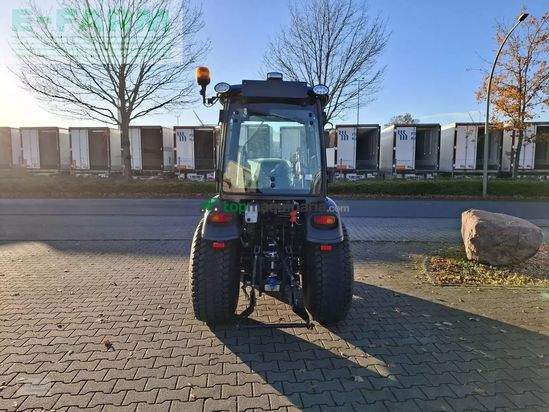 Tractor agrícola - Solis - 26 hst mit fahrerkabine und frontlader