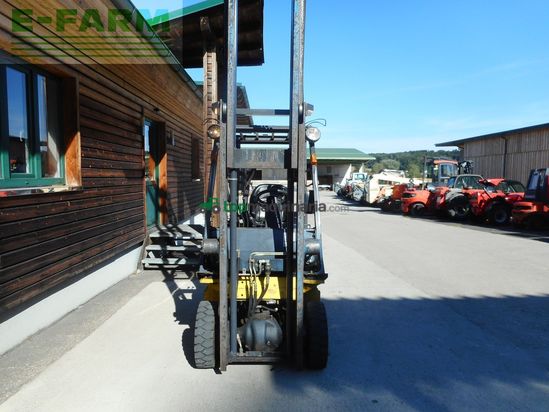 Elevadora - Nissan - fd01a18q triplex 4,7m