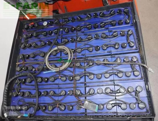 Elevadora - Linde - e 30/600 hl 387