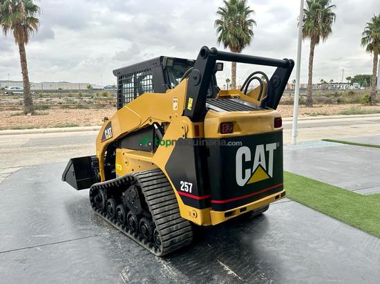 Mini Cargadora Caterpillar 257