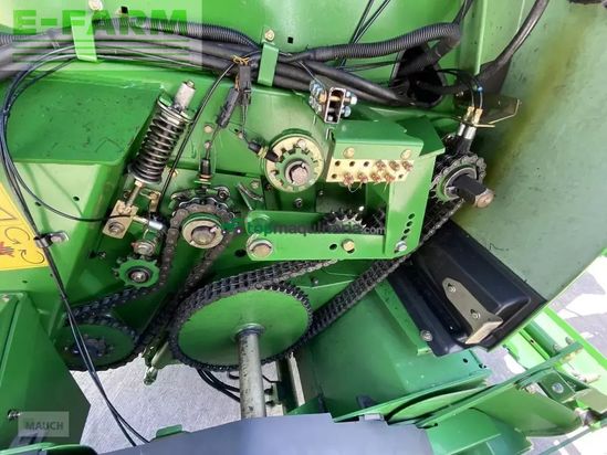 Empacadora gigant - John Deere - 864