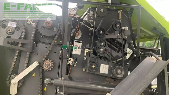 Empacadora gigant - Claas - rollant 520 rf