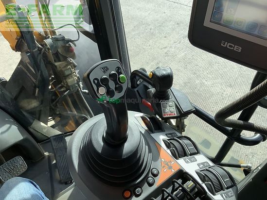 Tractor agrícola - JCB - 4220 fastrac tractor (st24632)