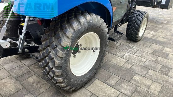 Tractor agrícola - New Holland - Boomer 25