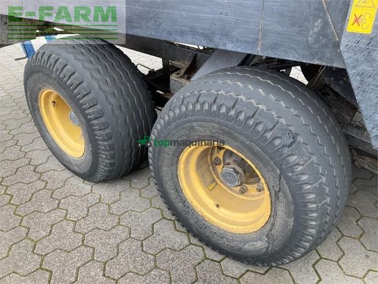 Empacadora gigant - New Holland - bb 960 rt