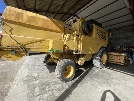 Cosechadora de Cereal - New Holland - TC 56 HYDRO