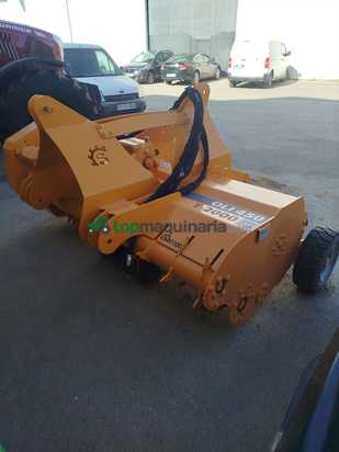 Trituradora SERRAT  Oli 450 t-2000
