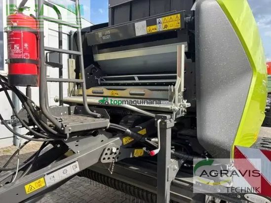 Empacadora gigant - Claas - variant 585 rc pro