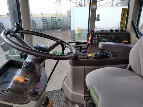 Tractor agrícola - John Deere - 6820 con pala