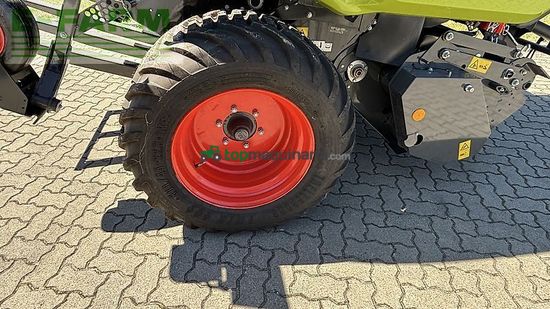 Empacadora gigant - Claas - variant 560 rc pro