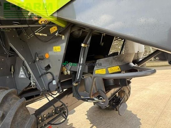 Cosechadora de Cereal - Claas - LEXION 630 MONTANA