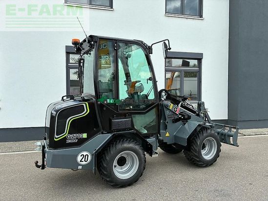 Minicargadora - Giant - g 2700 e x-tra