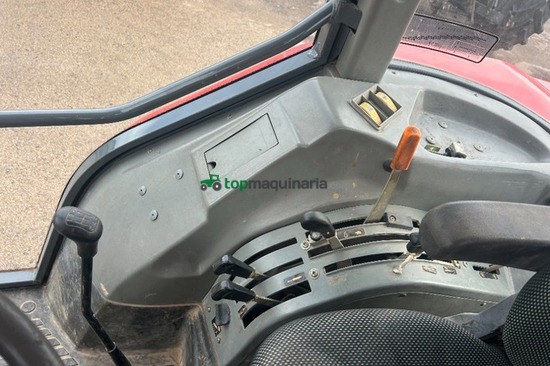 TRACTOR MASSEY FERGUSON 4245 (Particular)