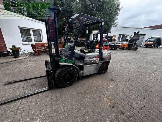 Elevadora - Komatsu - fd30t-11e