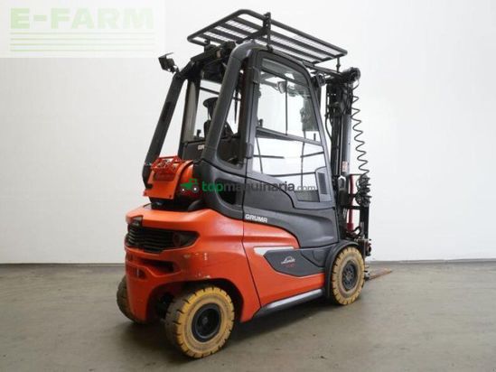 Elevadora - Linde - h 30 t 1202