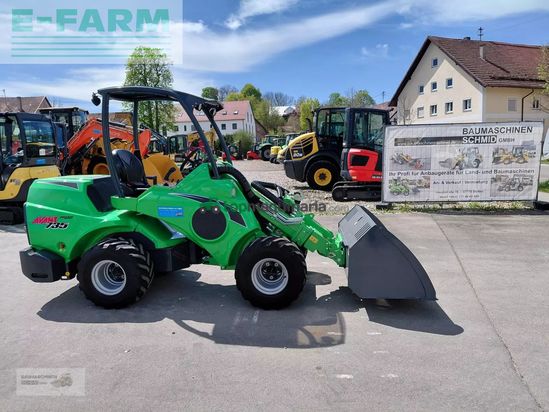 Minicargadora - Avant - 735