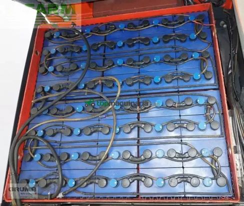 Elevadora - Linde - e 50/600 hl 388