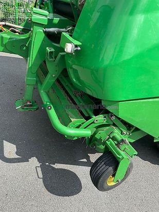 Empacadora gigant - John Deere - 990