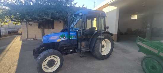 Tractor agrícola - New Holland - TNF85