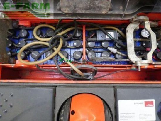 Elevadora - Linde - t 25 ap 131