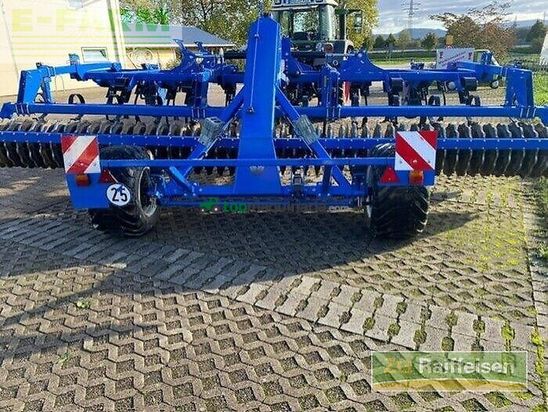 Cultivador - New Holland - stx v 600t