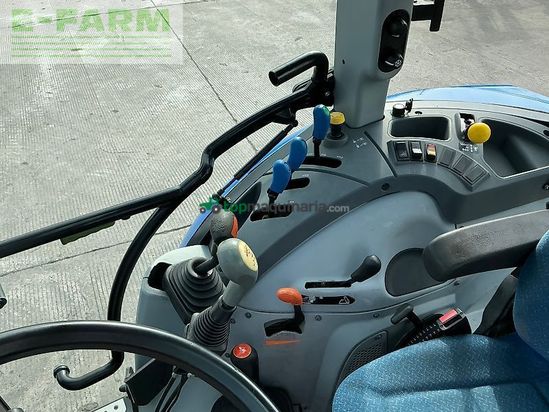 Tractor agrícola - New Holland - t4.95 tractor (st24547)