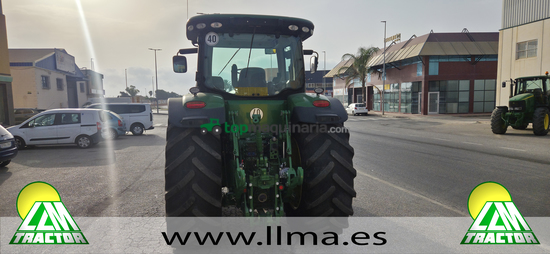 Tractor agrícola - John Deere - 8260R