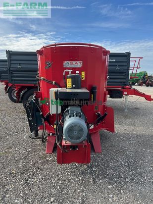 Remolqu esparcidor -  - futtermischer - 4,0m³ - elektromotor - vorführer