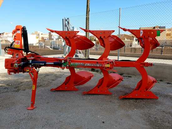 Arado -Kubota-Kverneland   RM3005V