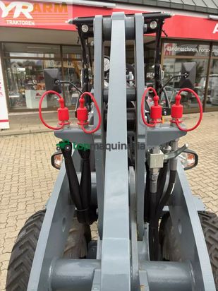 Minicargadora - Giant - g2500 hd