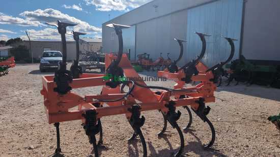 Cultivador Noli modelo CG85 de 9 a 15 brazos 