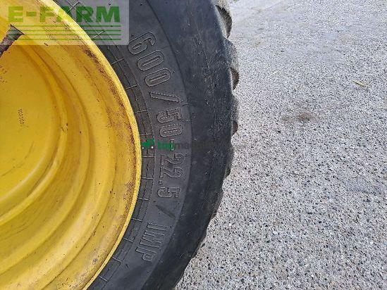 Empacadora gigant - John Deere - v461r